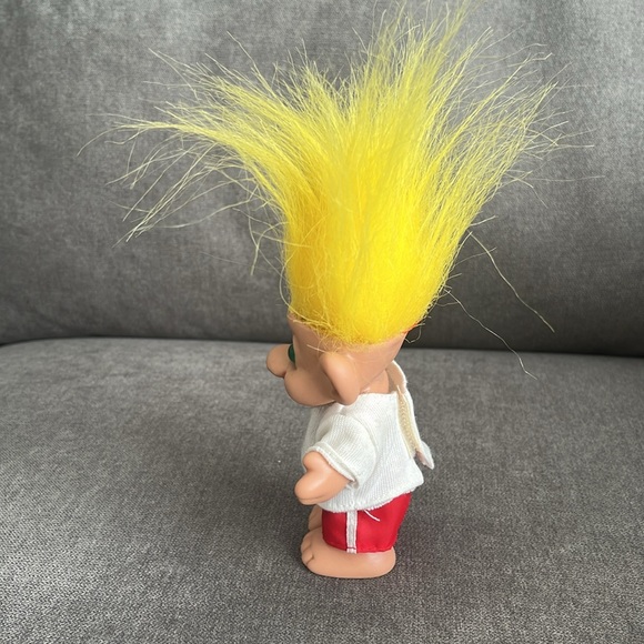 Vintage Yellow Haired Sports Fan/Athlete Forest Troll Doll - Picture 3 of 7